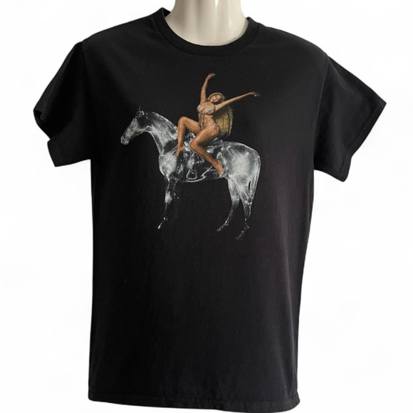 BEYONCE Black Graphic Tee with Horse Design renaissance - Picture 1 of 5